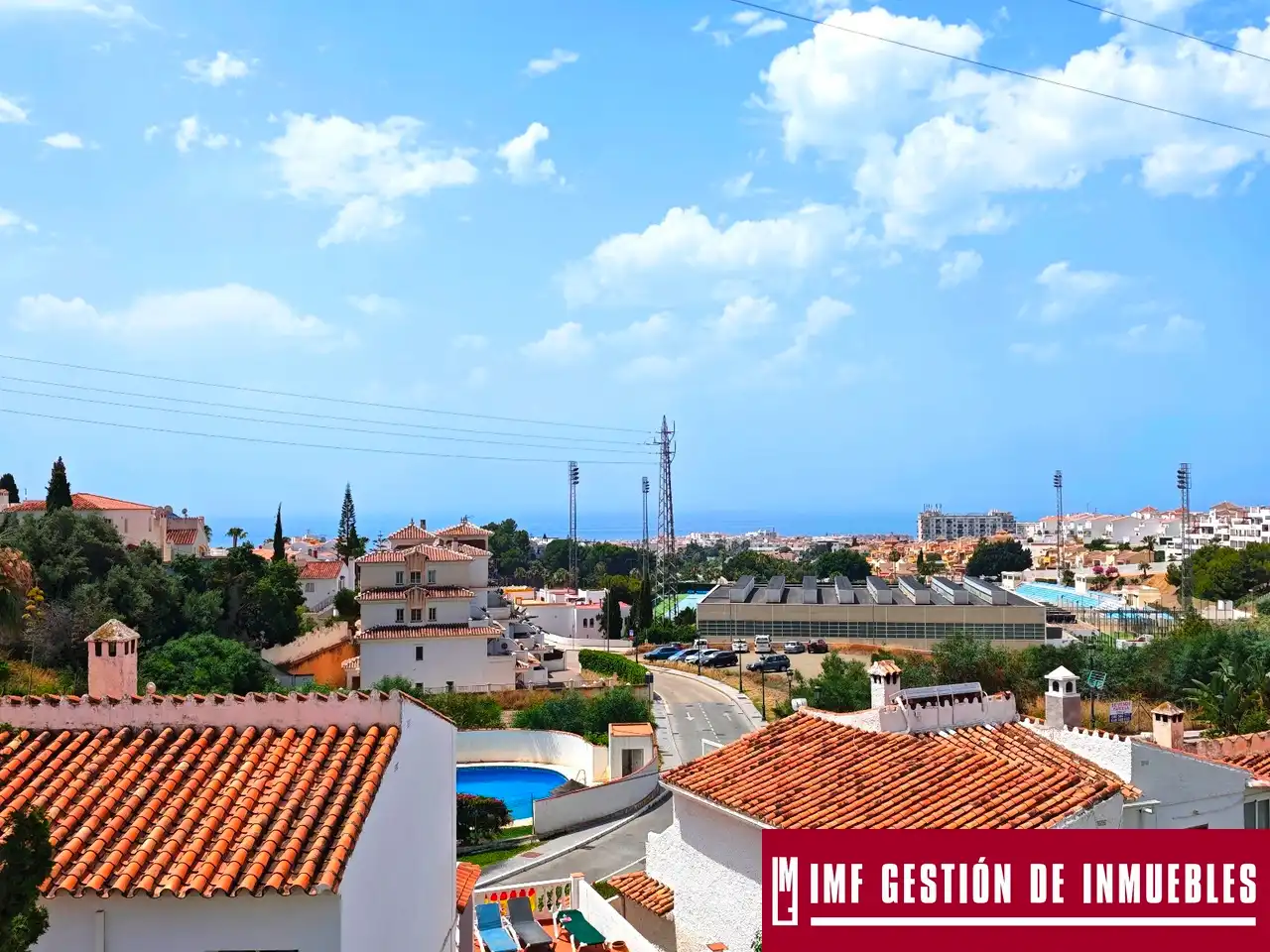 Vista exterior de Casa o chalet en venta en Nerja con Jardín privado, Terraza y Piscina comunitaria