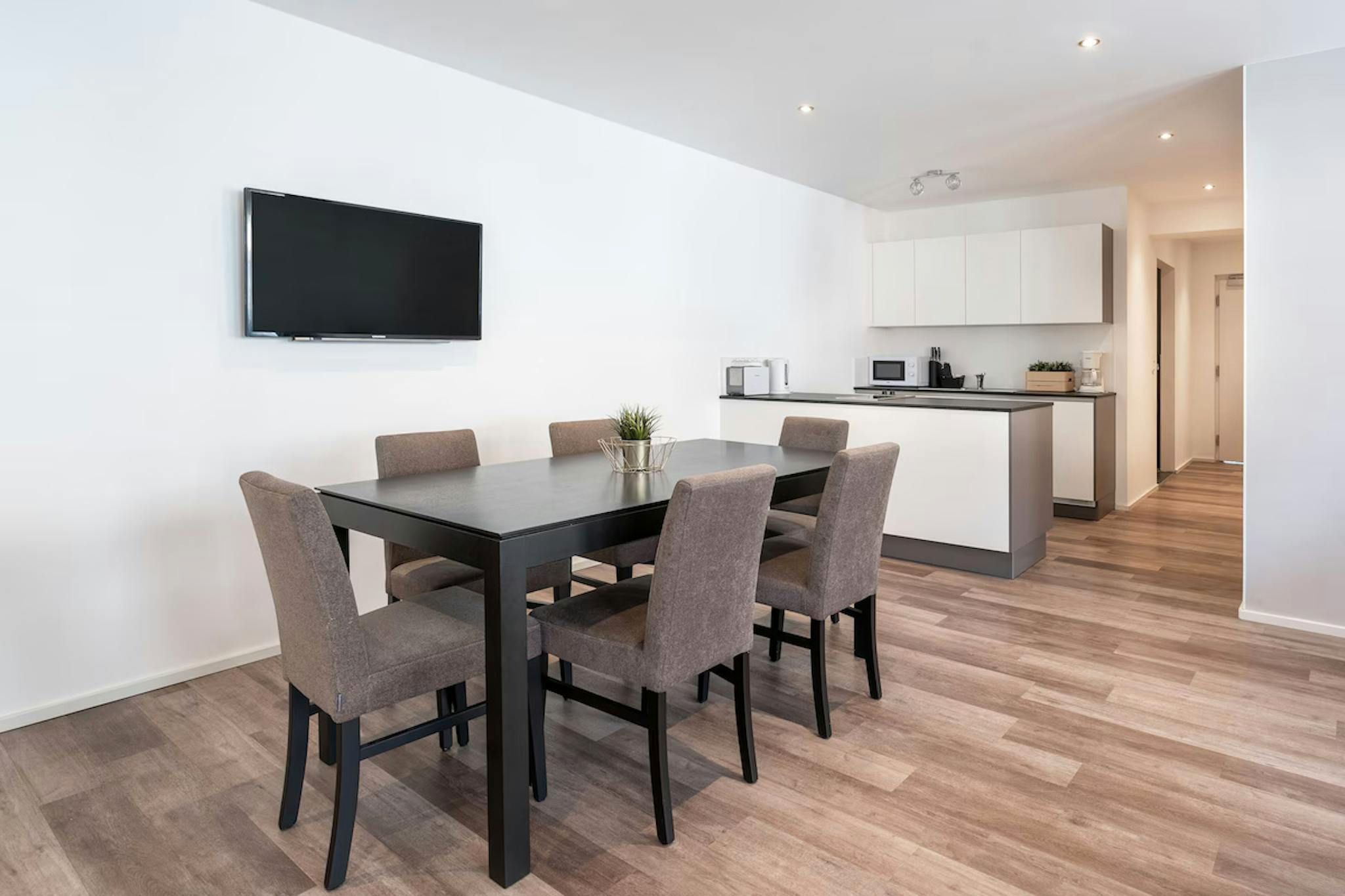 Dining room of Flat to rent in  Madrid Capital  with Air Conditioner, Heating and Furnished