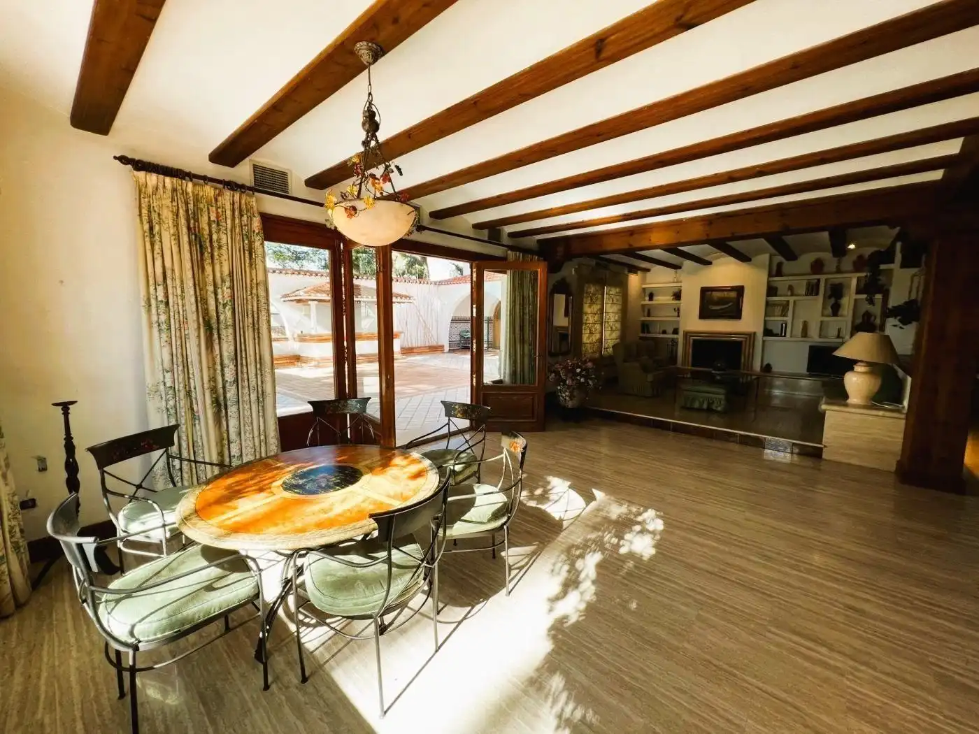Esszimmer von Country house zum Verkauf in Novelda mit Klimaanlage, Heizung und Privatgarten