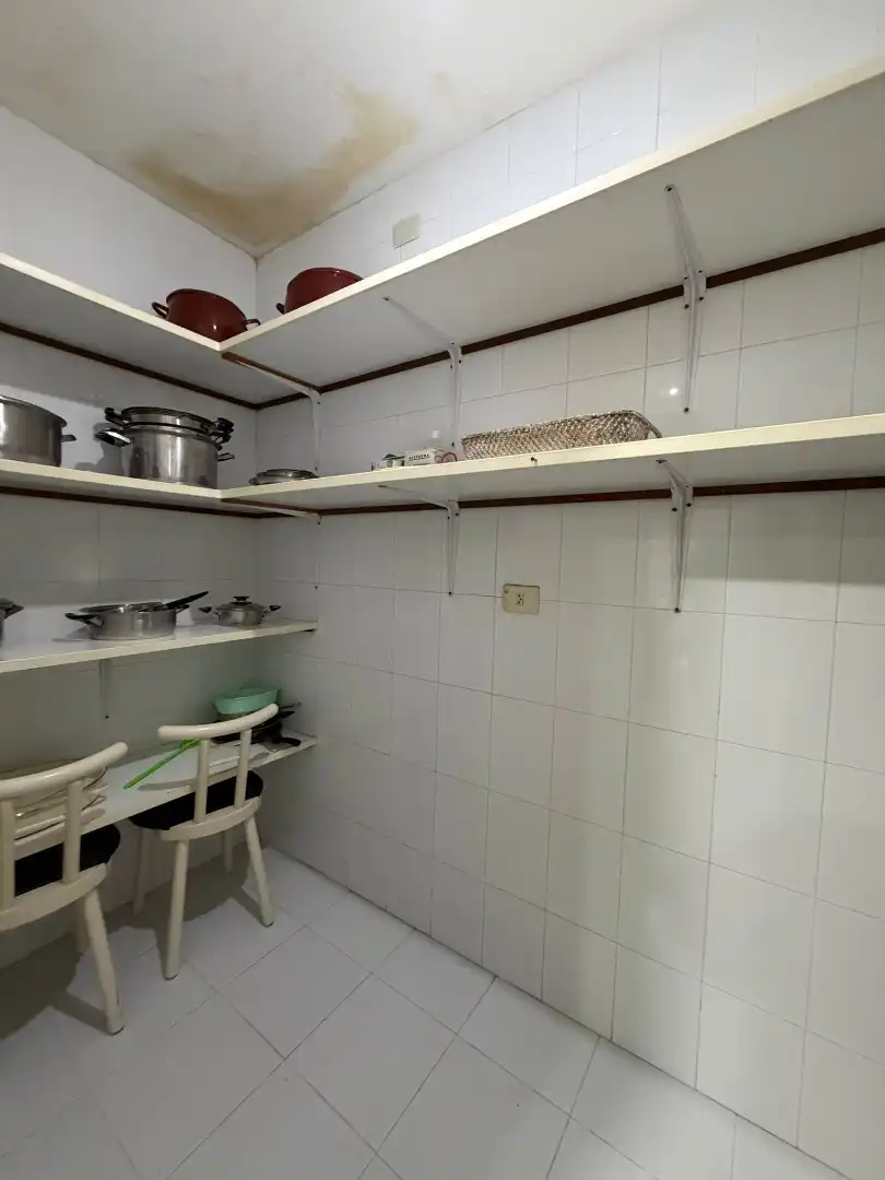 Cuina de Casa o xalet en venda en Poio amb Calefacció, Parquet i Terrassa