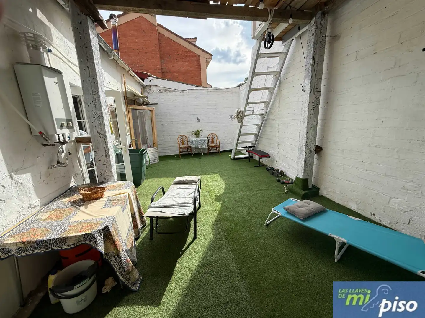 Terrassa de Casa o xalet en venda en Valladolid amb Calefacció, Jardí privat i Parquet