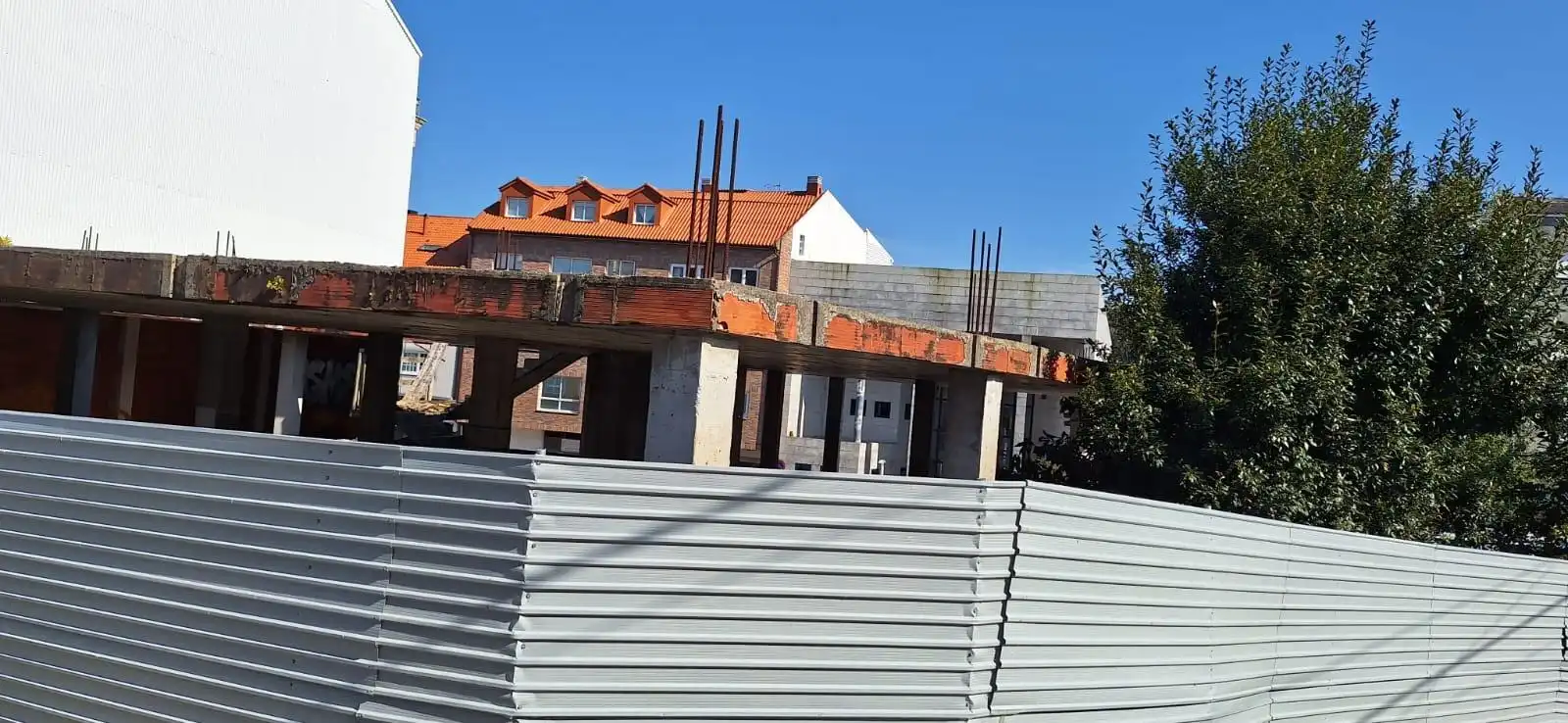 Gebäude zum Verkauf in Travesía de Meicende, 51, Pastoriza