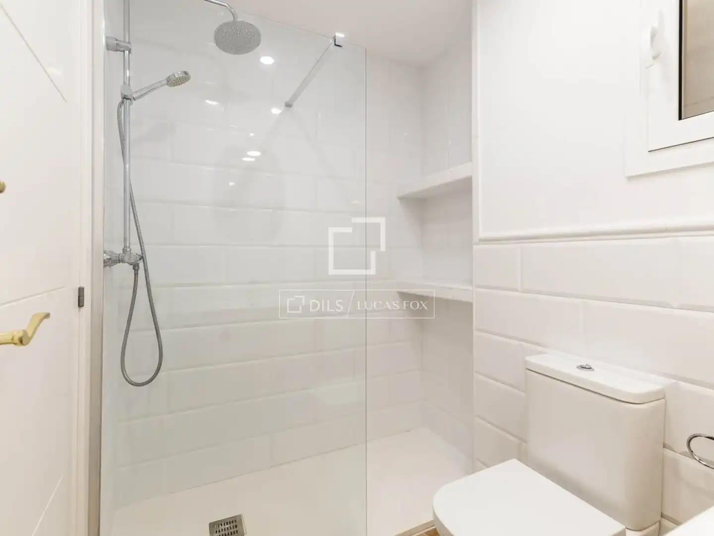 Baño de Piso en venta en Barcelona con Aire acondicionado