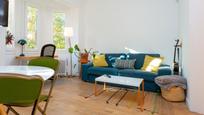 Living room of Flat for sale in L'Hospitalet de Llobregat  with Air Conditioner, Heating and Parquet flooring