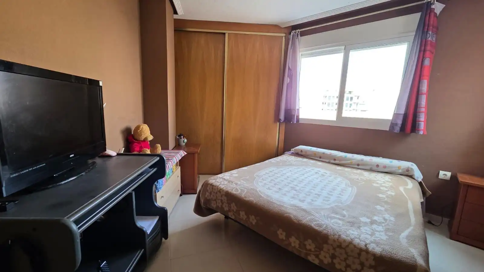 Dormitori de Apartament en venda en Torrevieja amb Terrassa, Moblat i Balcó