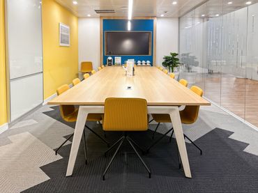 Office space with lift to rent in Avenida Madariaga 1