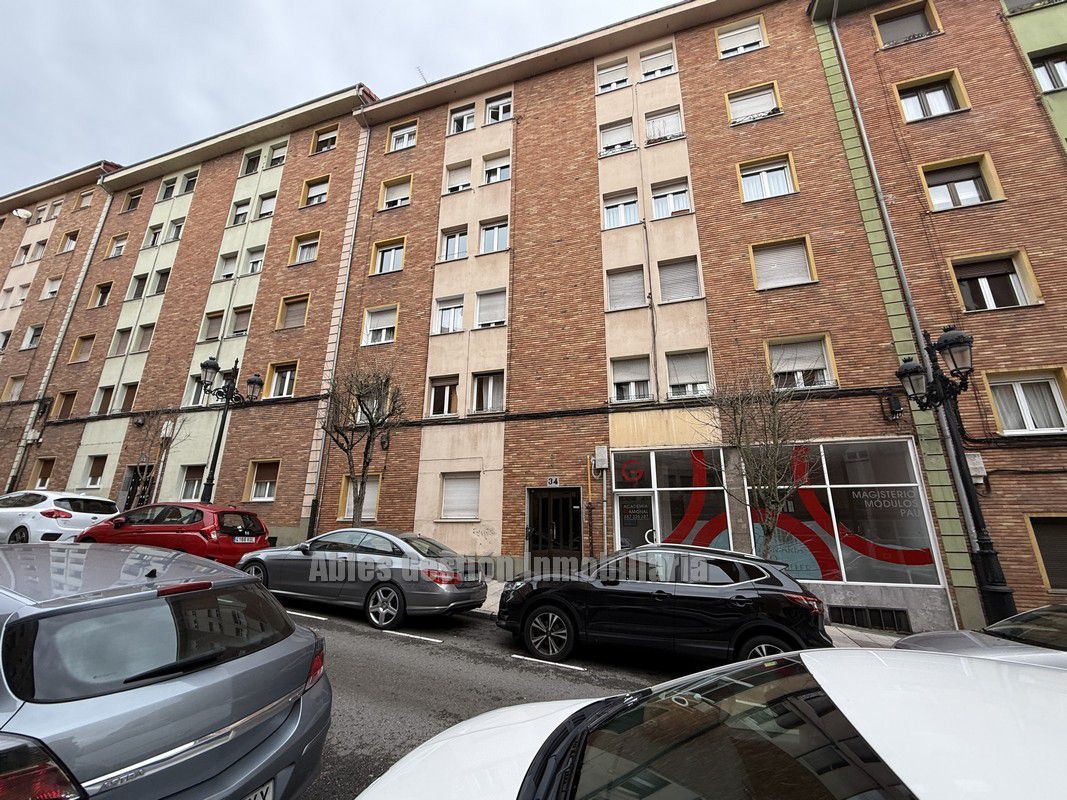 Exterior view of Flat for sale in Oviedo   with Heating and Parquet flooring