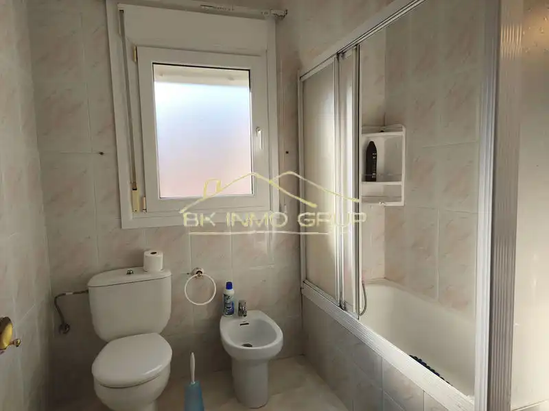 Baño de Casa adosada en venta en Traiguera con Aire acondicionado, Terraza y Amueblado