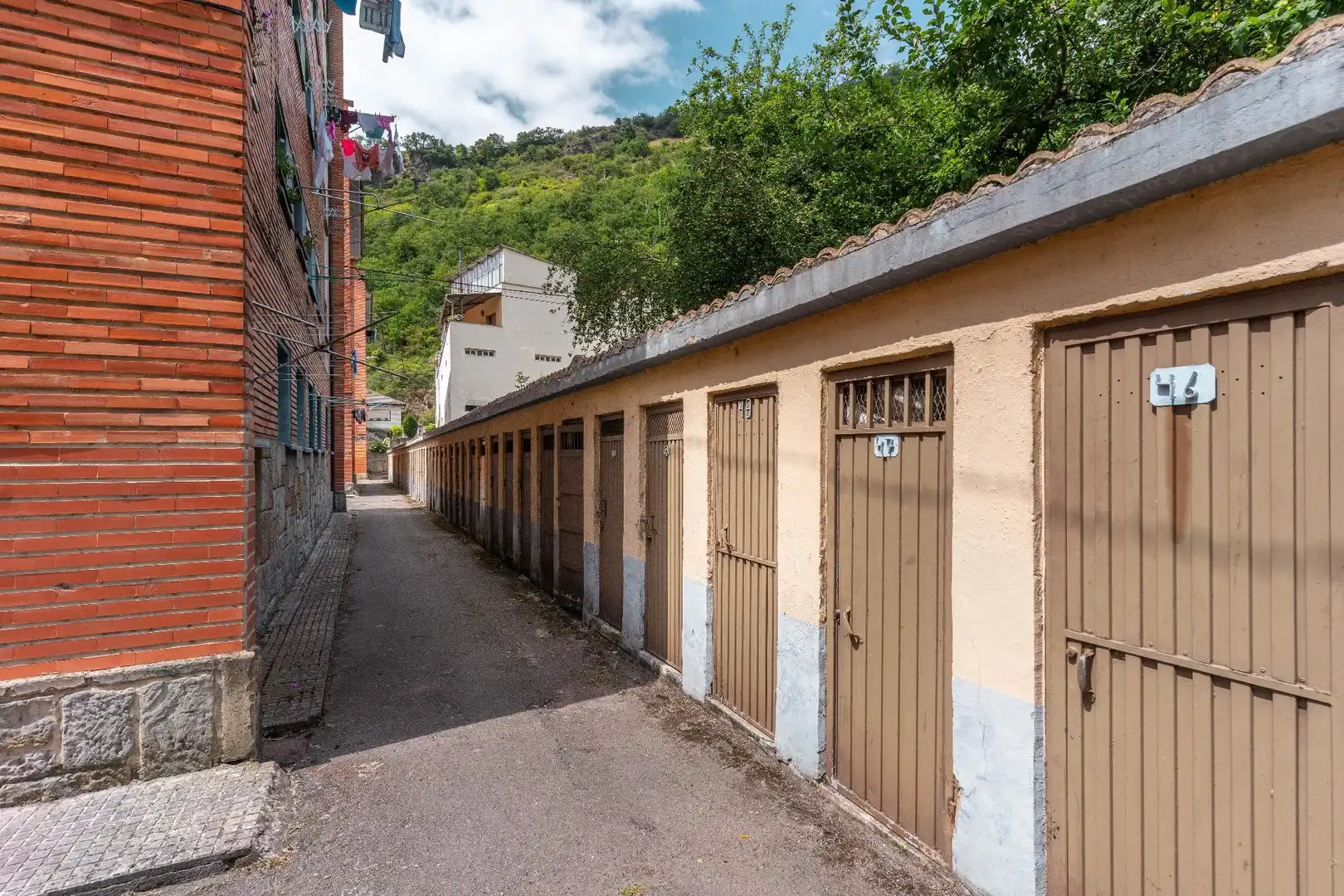 Vista exterior de Piso en venta en Aller