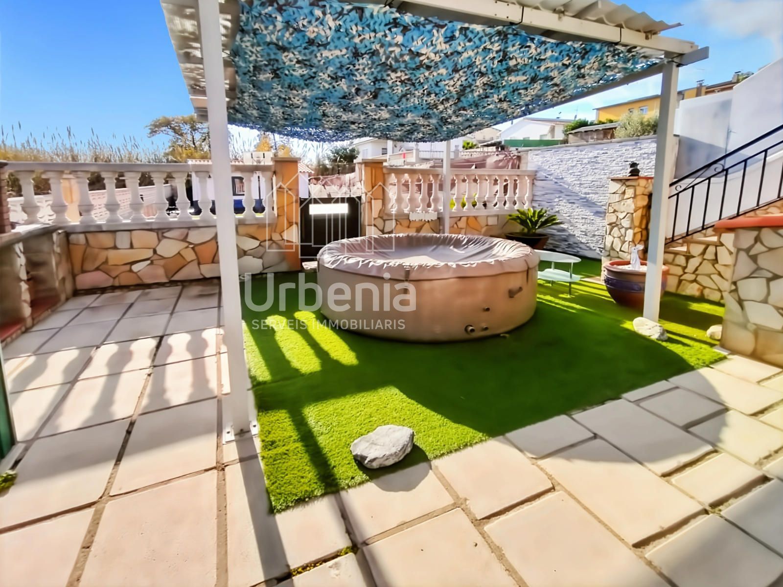 Casa adosada en venda a Mas Mora - Sant Daniel