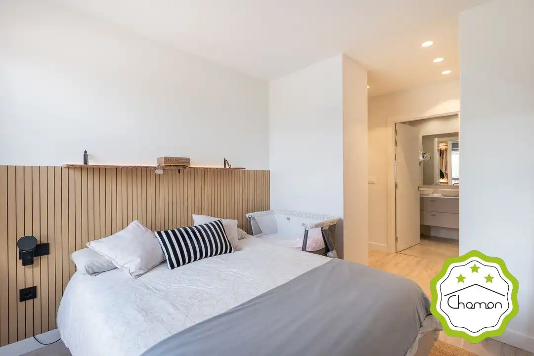 Habitación de Ático en venta en Urduliz con Calefacción, Terraza y Trastero