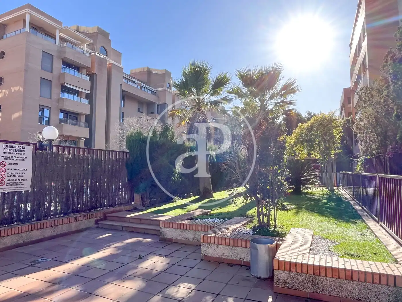 Garden of Attic for sale in Valencia  with Air Conditioner, Heating and Private garden