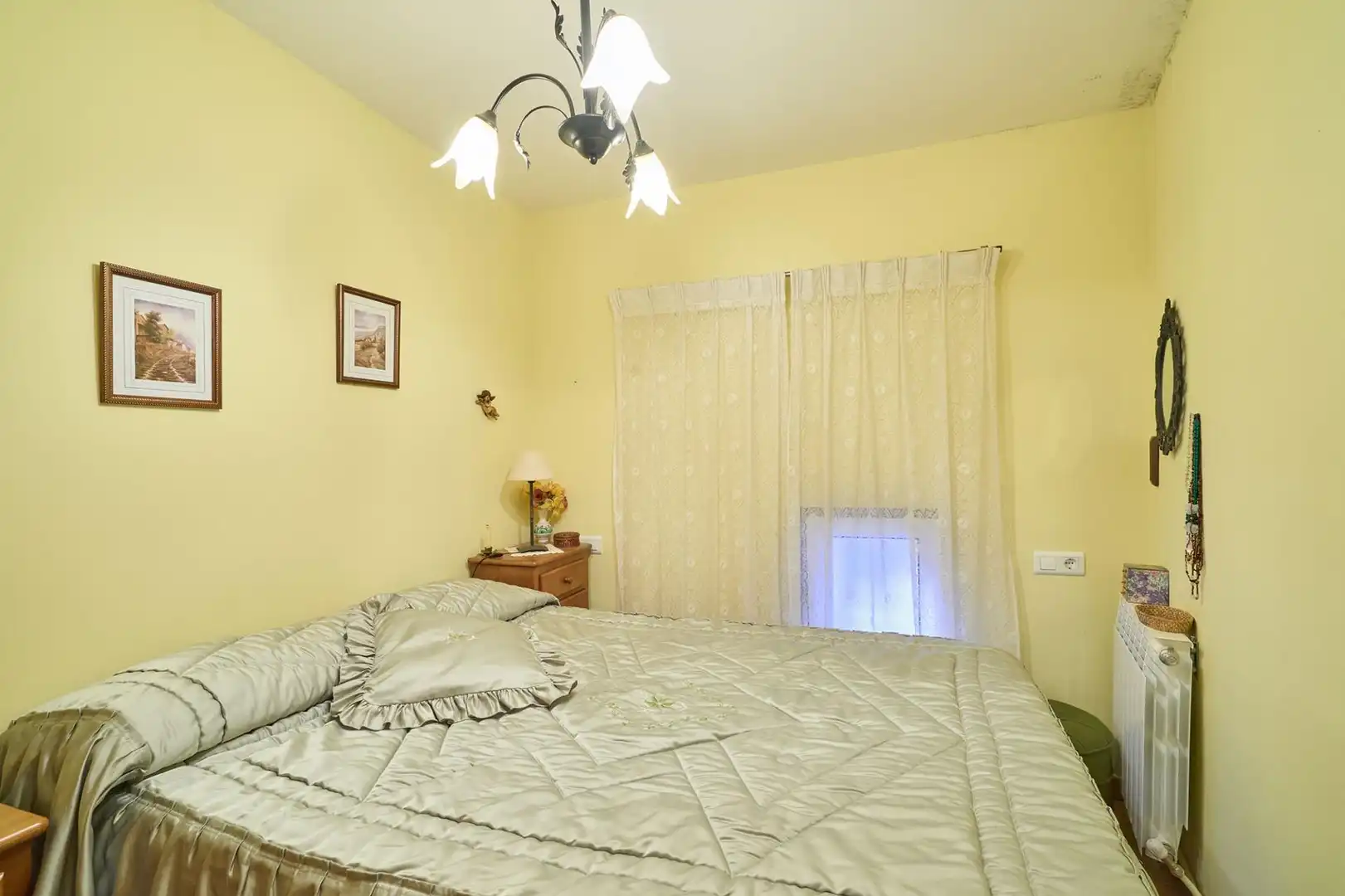 Dormitori de Casa o xalet en venda en Navacarros amb Jardí privat i Piscina