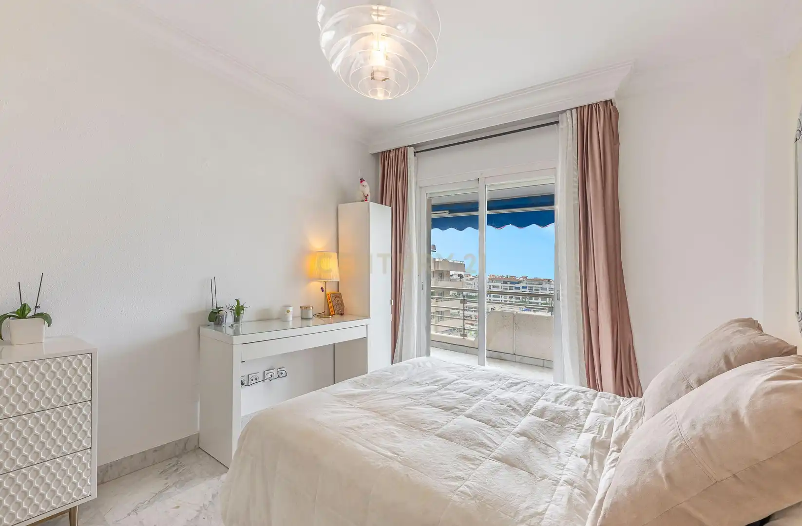 Mini appartamento con piscina in vendita a Calle Ramón Areces, Marbella, Spain Marina Banús 2, imagen 15
