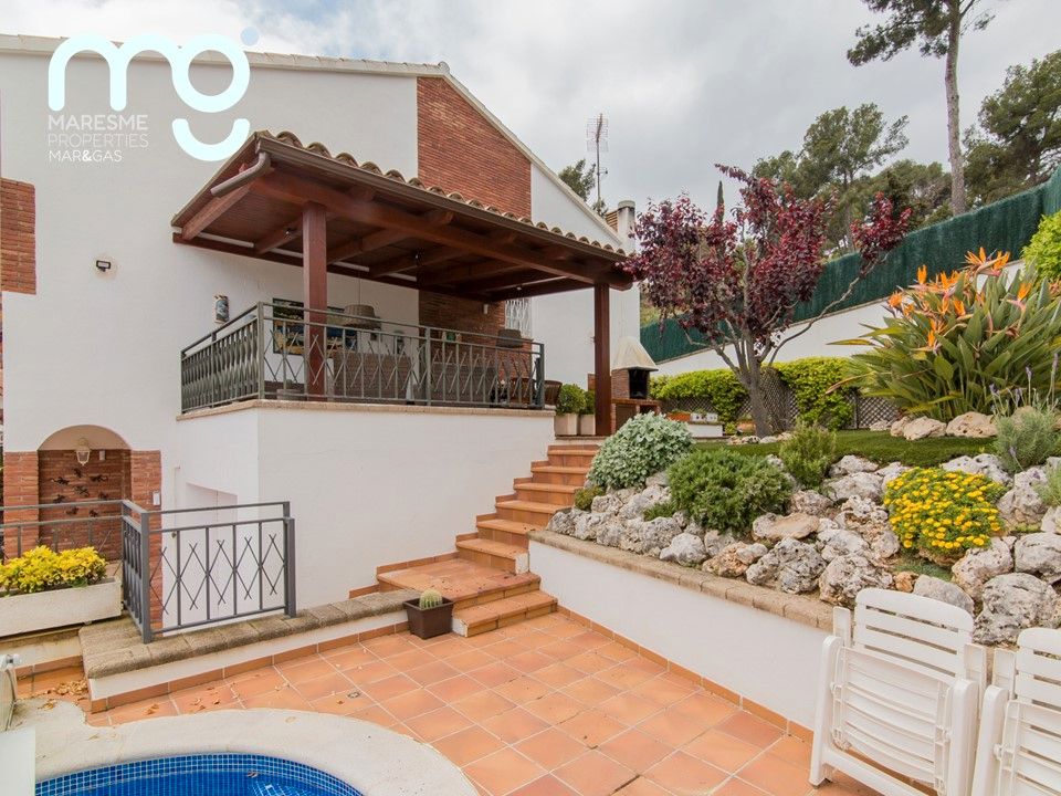 Garden of Single-family semi-detached for sale in Premià de Dalt  with Heating, Private garden and Terrace