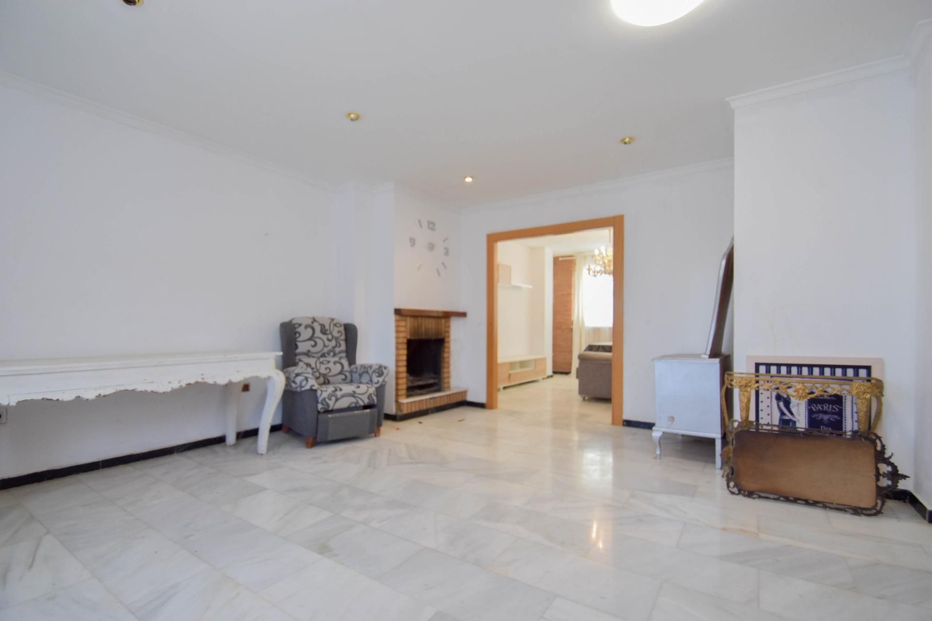 Haus oder Chalet zum verkauf in Calle PROFESOR TIERNO GALVAN