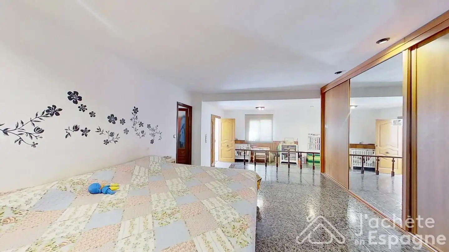 Living room of Country homes for sale in Quart de les Valls  with Private garden, Terrace and Swimming Pool