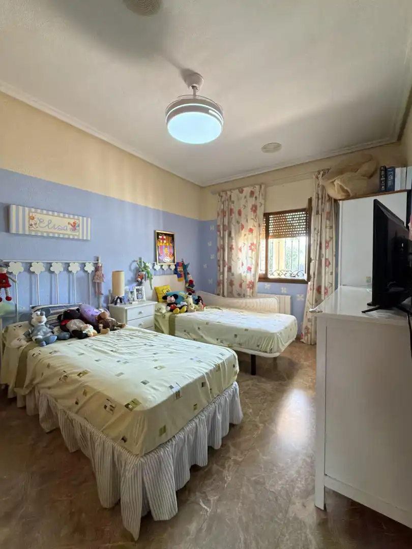 Habitación de Casa o chalet en venta en Murcia con Aire acondicionado, Calefacción y Jardín privado