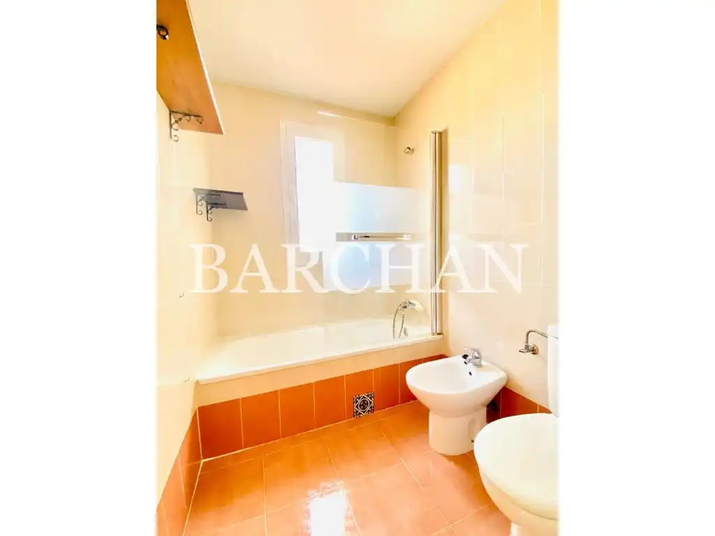 Badezimmer von Dachboden zum Verkauf in Villaviciosa de Odón