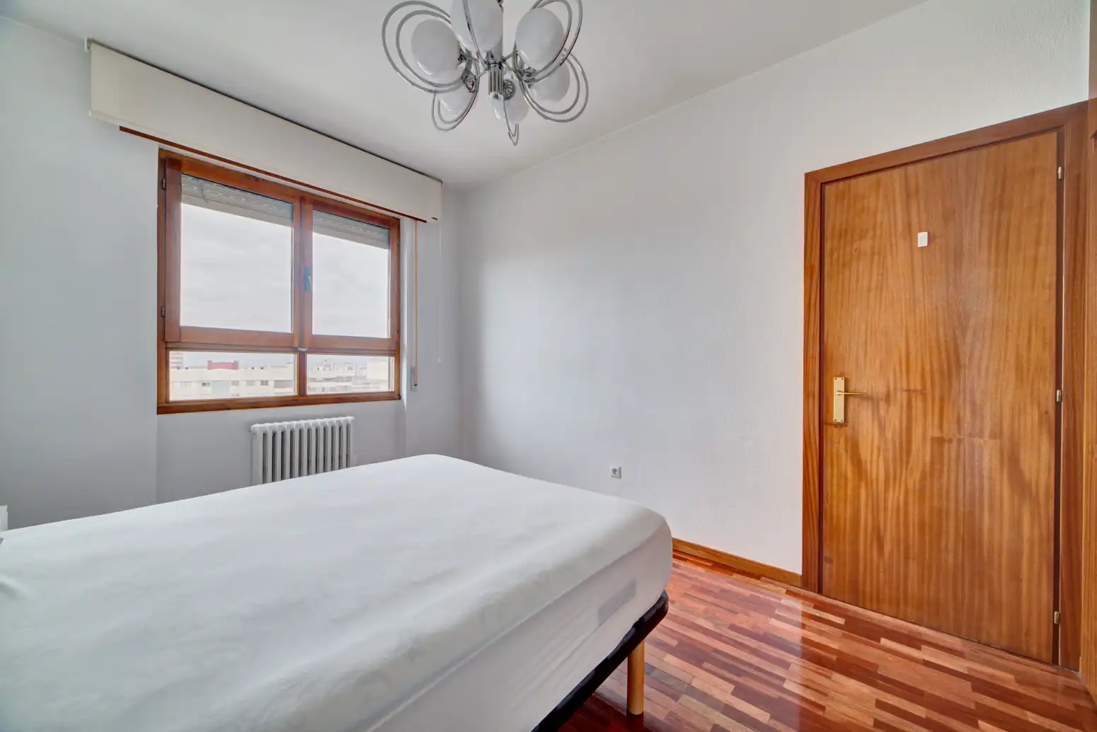 Habitación de Piso en venta en  Pamplona / Iruña con Calefacción, Parquet y Trastero