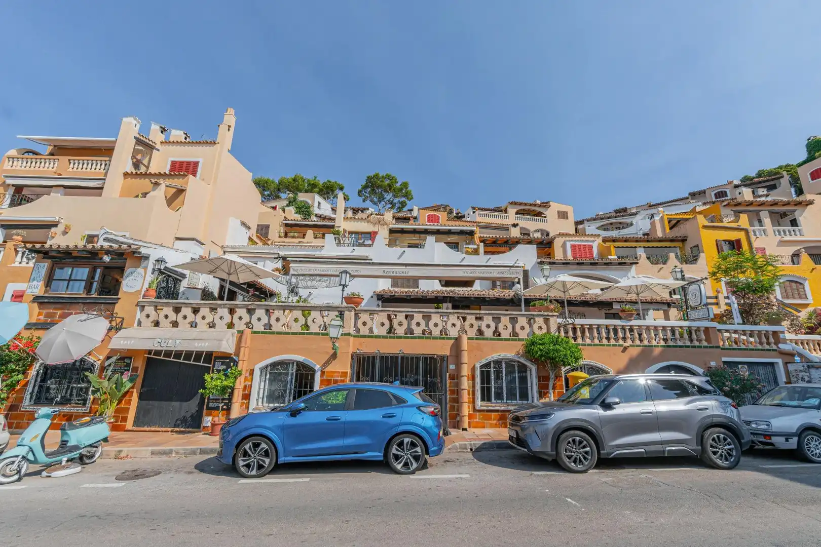 Außenansicht von Geschaftsraum zum Verkauf in Calvià mit Klimaanlage, Terrasse und Möbliert