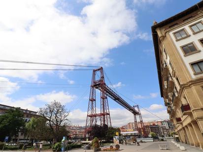 Vista exterior de Pis en venda en Getxo  amb Calefacció