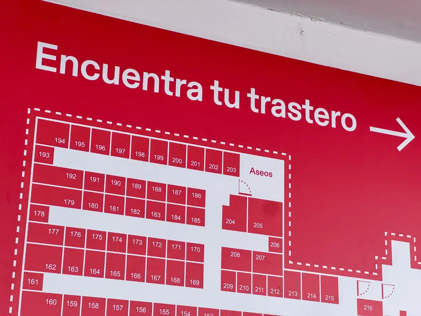 Vista exterior de Traster de lloguer en Madrid amb Alarma