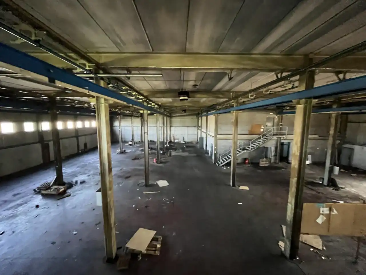 Nave industrial en venta en Manlleu con Alarma