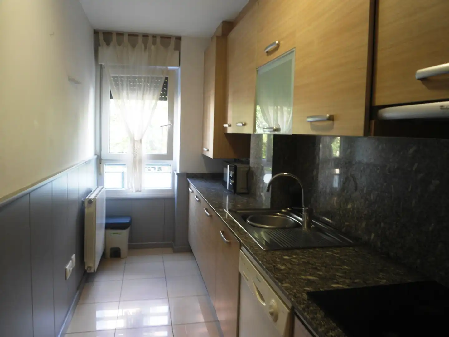 Cocina de Apartamento de alquiler en Lleida con Aire acondicionado, Calefacción y Parquet