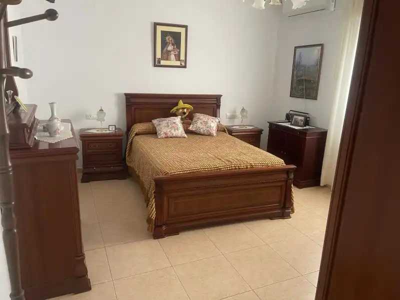 Bedroom of Houses for sale in Fuente de Cantos  with Air Conditioner, Heating and Terrace