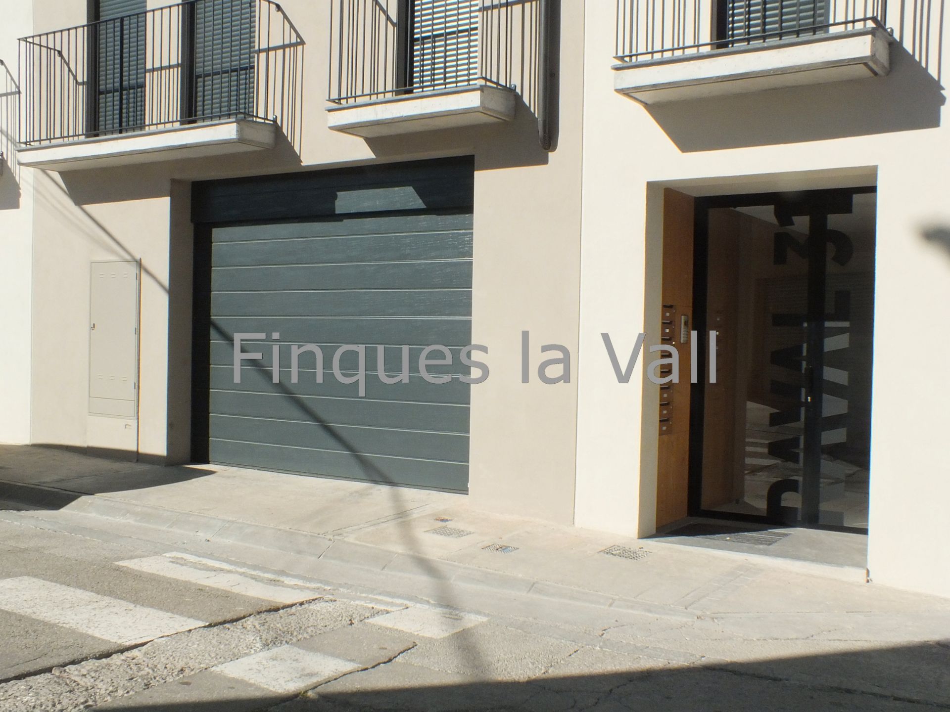 Vista exterior de Pis en venda en Santa Eugènia de Berga amb Calefacció i Forn