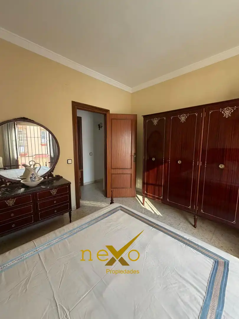 Habitación de Casa o chalet en venta en Carmona