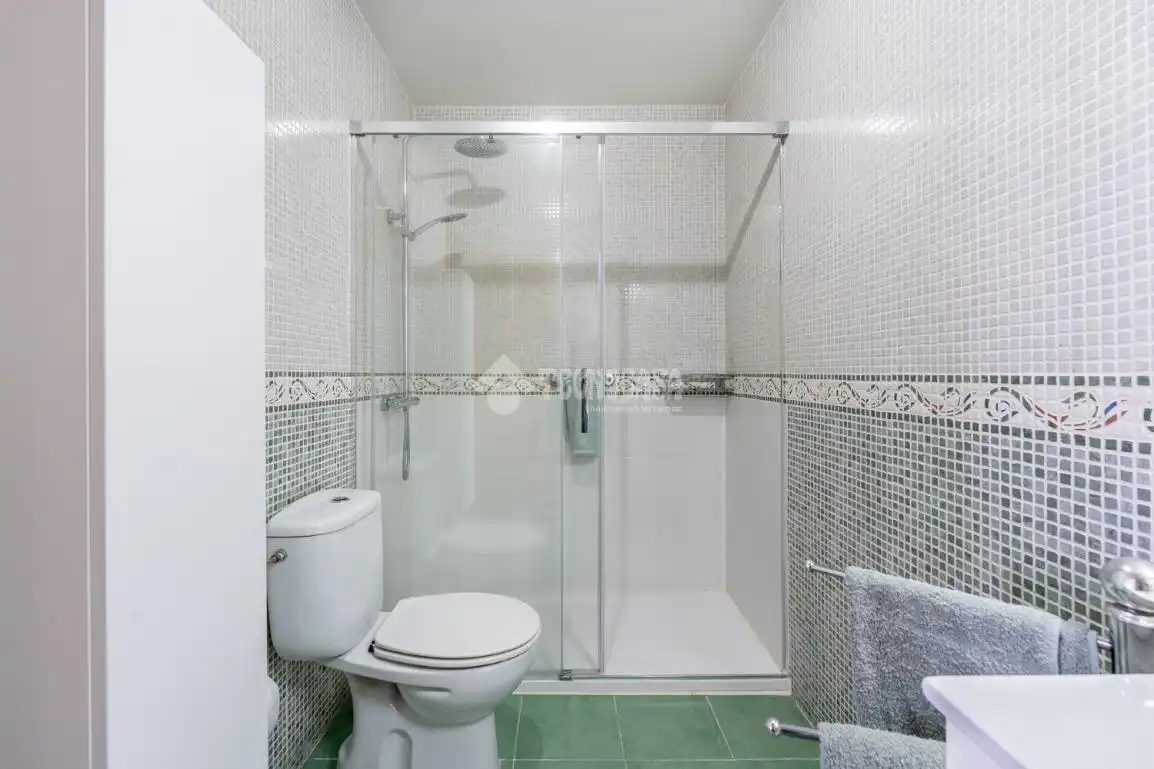 Baño de Piso en venta en Madrid con Aire acondicionado, Trastero y Balcón