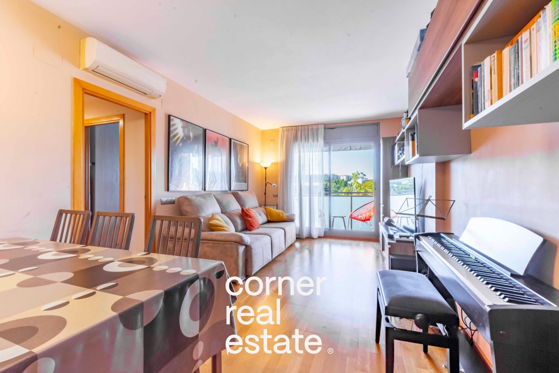 Exterior view of Flat to rent in Sant Cugat del Vallès  with Air Conditioner, Heating and Parquet flooring