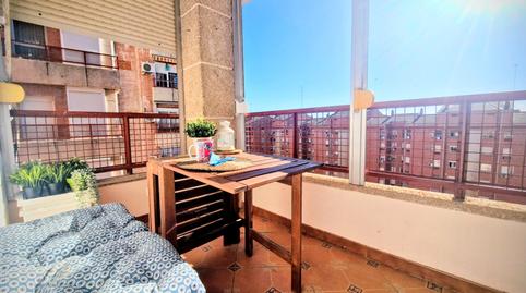 Foto 3 de Piso en venta en Calle Cueva de la Pileta, 4, Urbadiez - Entrepuentes,  Sevilla Capital