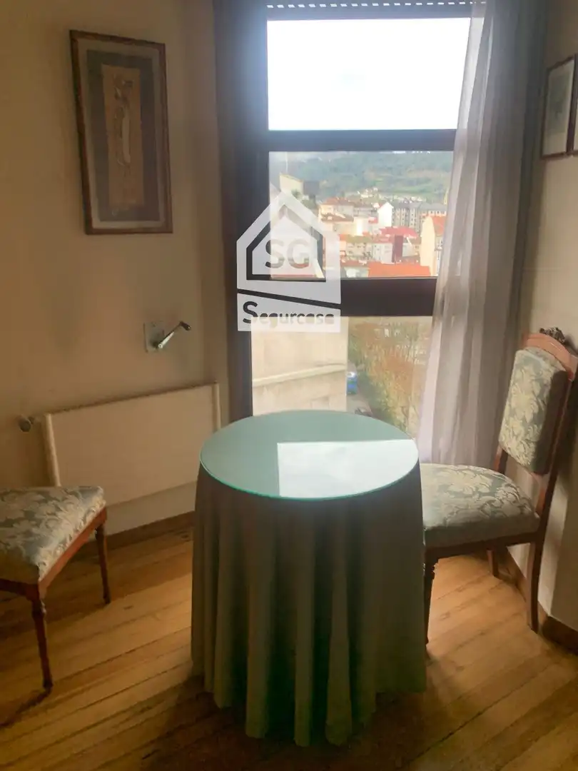 Terrassa de Pis de lloguer en Ourense Capital  amb Calefacció