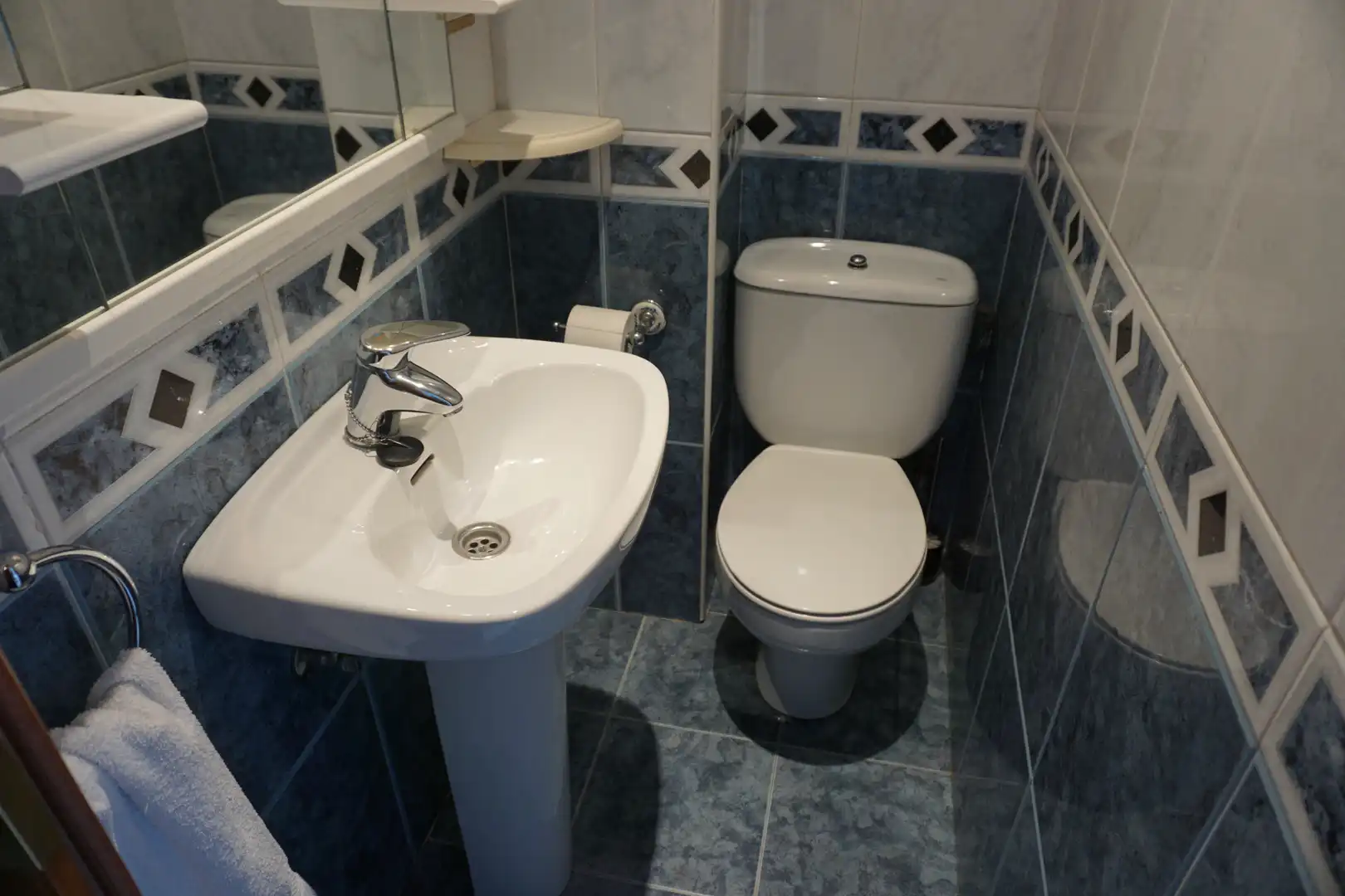 Badezimmer von Wohnung zum Verkauf in Basauri  mit Heizung, Abstellraum und Möbliert