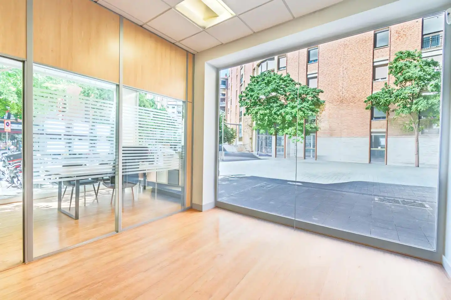 Commercial properties for rent in  Pamplona / Iruña  with Air Conditioner