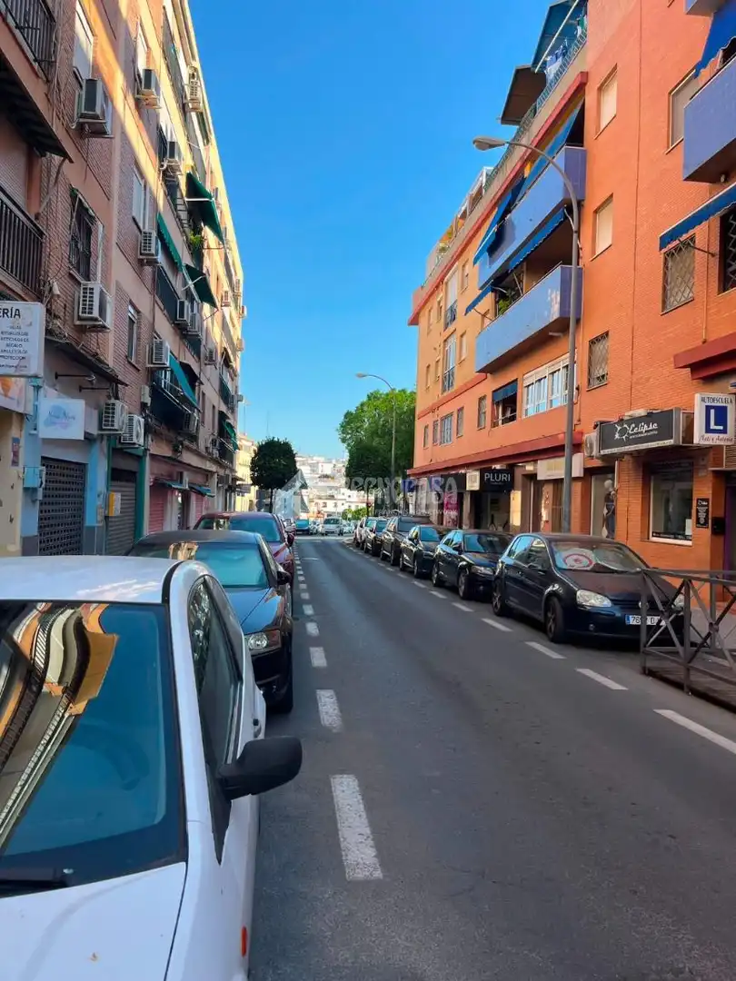 Außenansicht von Wohnung zum Verkauf in Alcalá de Guadaira mit Klimaanlage und Möbliert