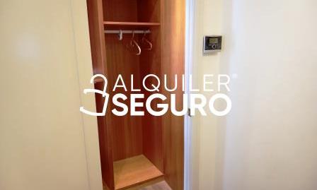 Photo 5 of Flat to rent in Portal del Rey , Ensanche, Vitoria - Gasteiz