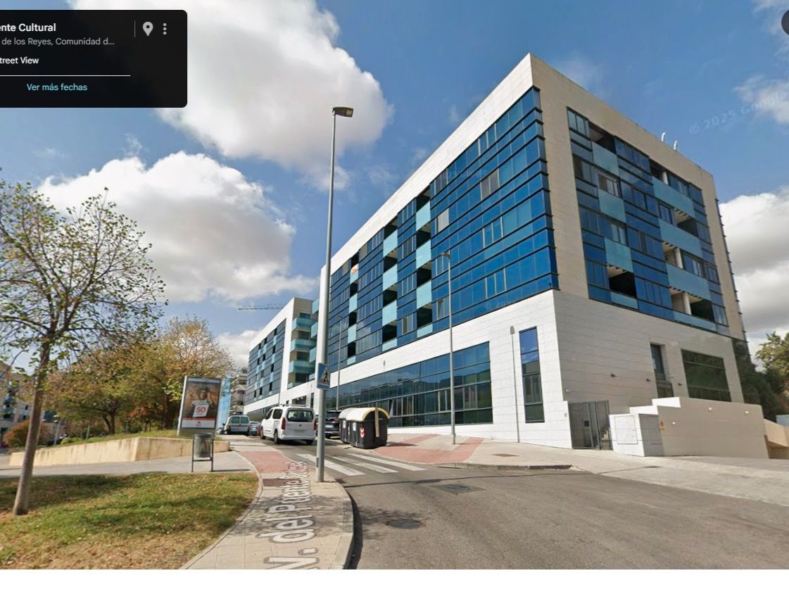 Vista exterior de Garatge de lloguer en San Sebastián de los Reyes amb Alarma