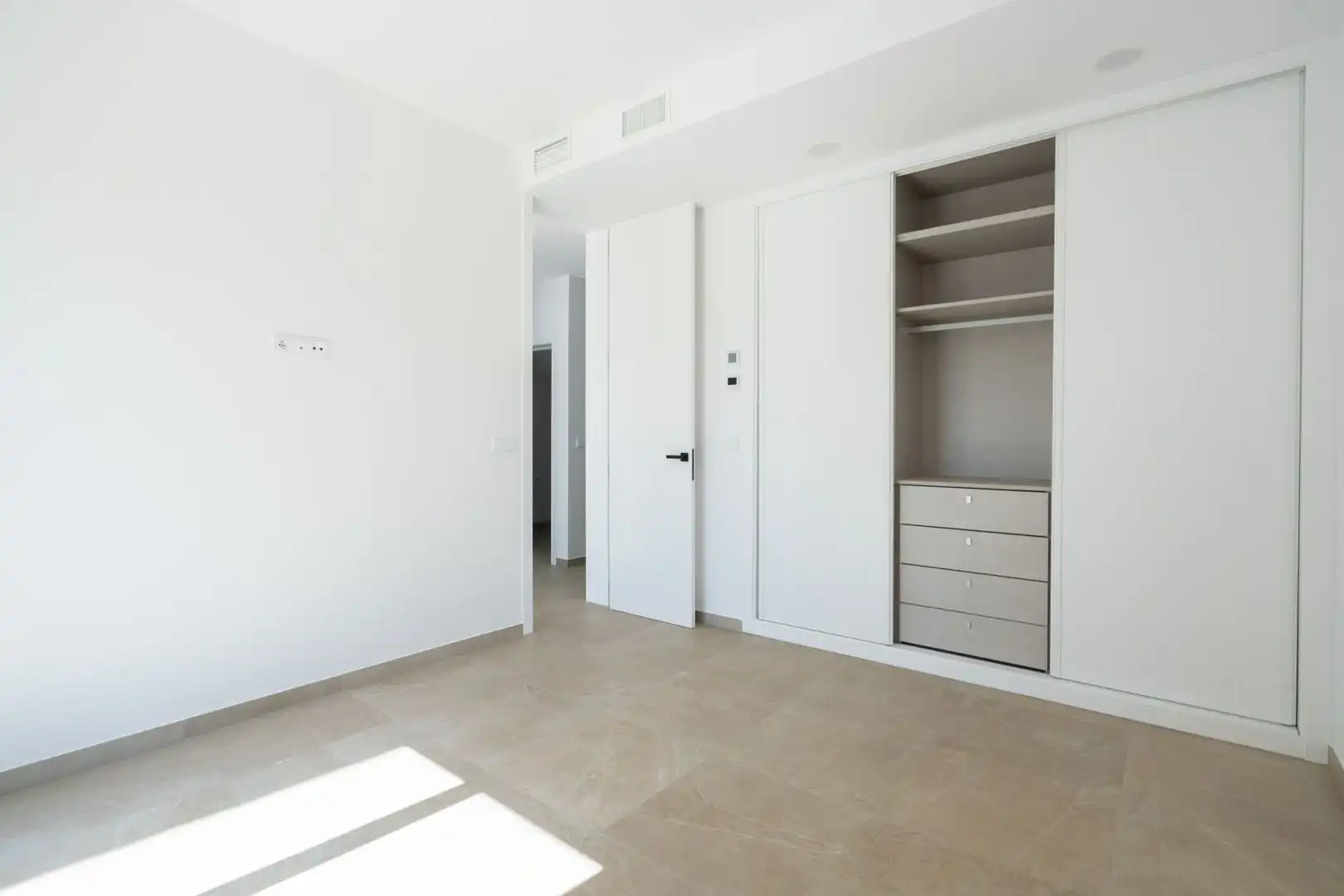 Detached house with terrace for sale in La Fustera, imagen 14