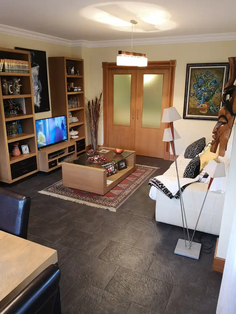 Sala d'estar de Casa o xalet en venda en Guriezo amb Calefacció, Jardí privat i Terrassa