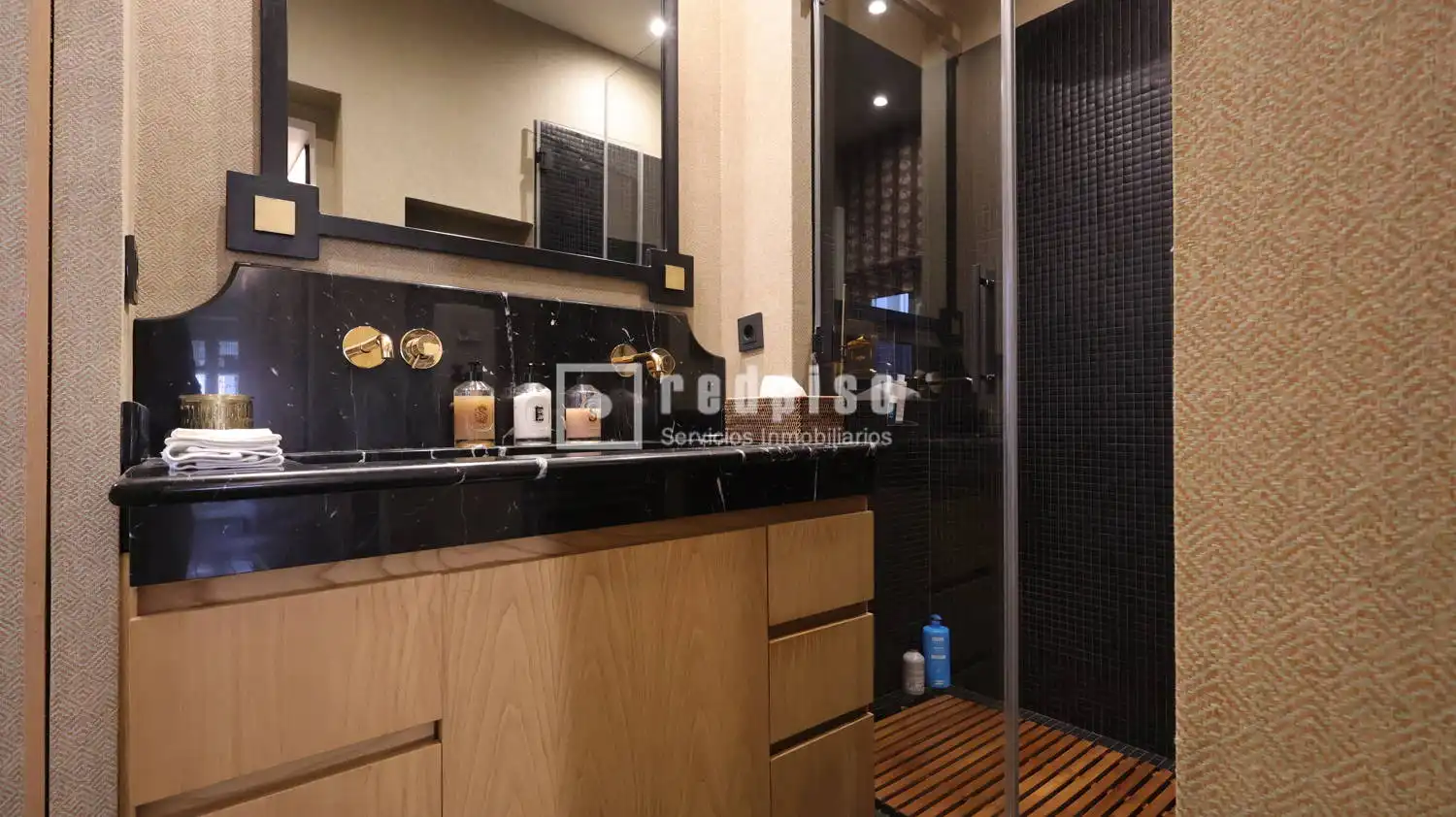 Baño de Piso en venta en Madrid con Aire acondicionado, Calefacción y Parquet