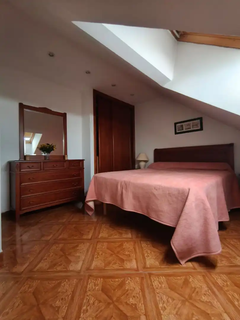 Habitación de Dúplex en venta en Bárcena de Cicero con Calefacción, Terraza y Trastero