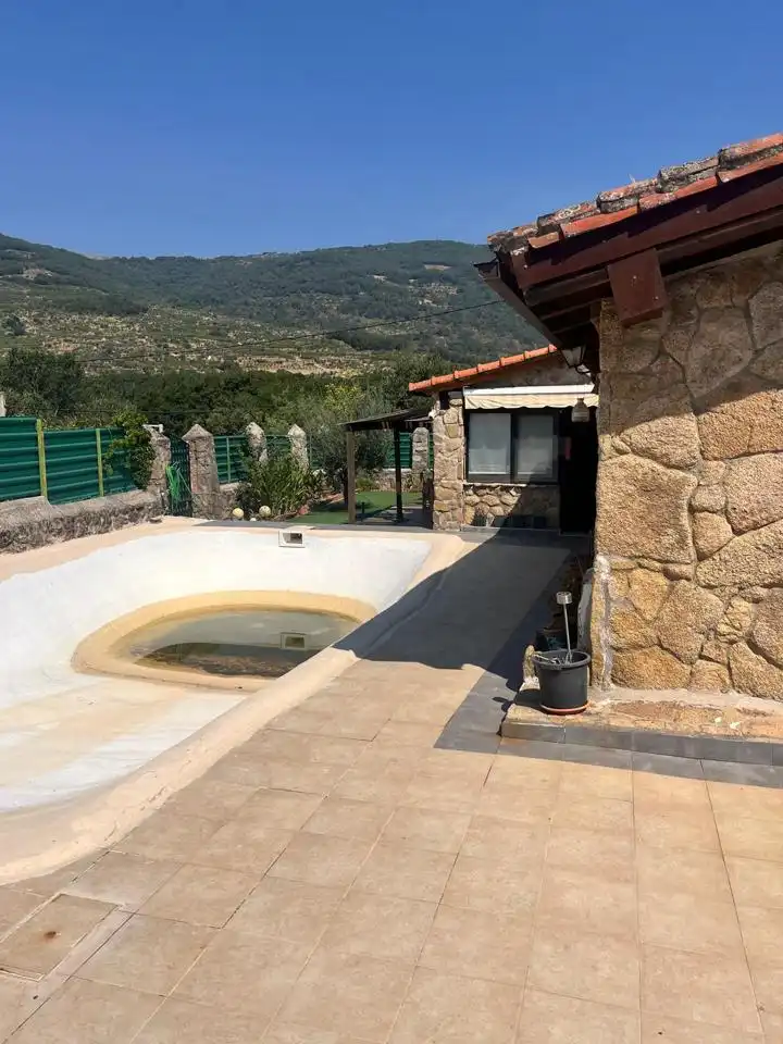 Piscina de Finca rústica en venta en Cabrero con Jardín privado y Piscina