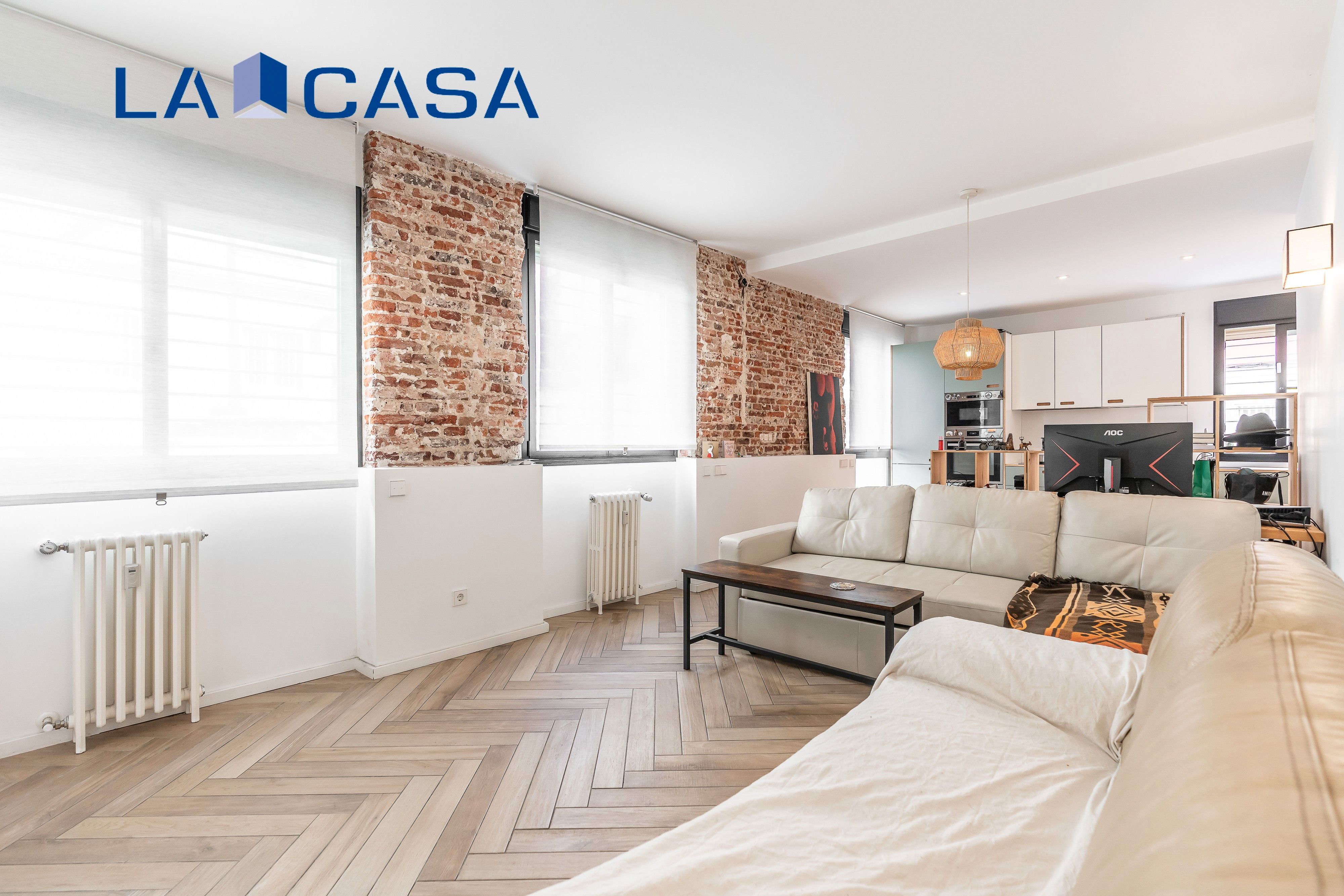 Vista exterior de Piso en venta en  Madrid Capital con Calefacción y Amueblado