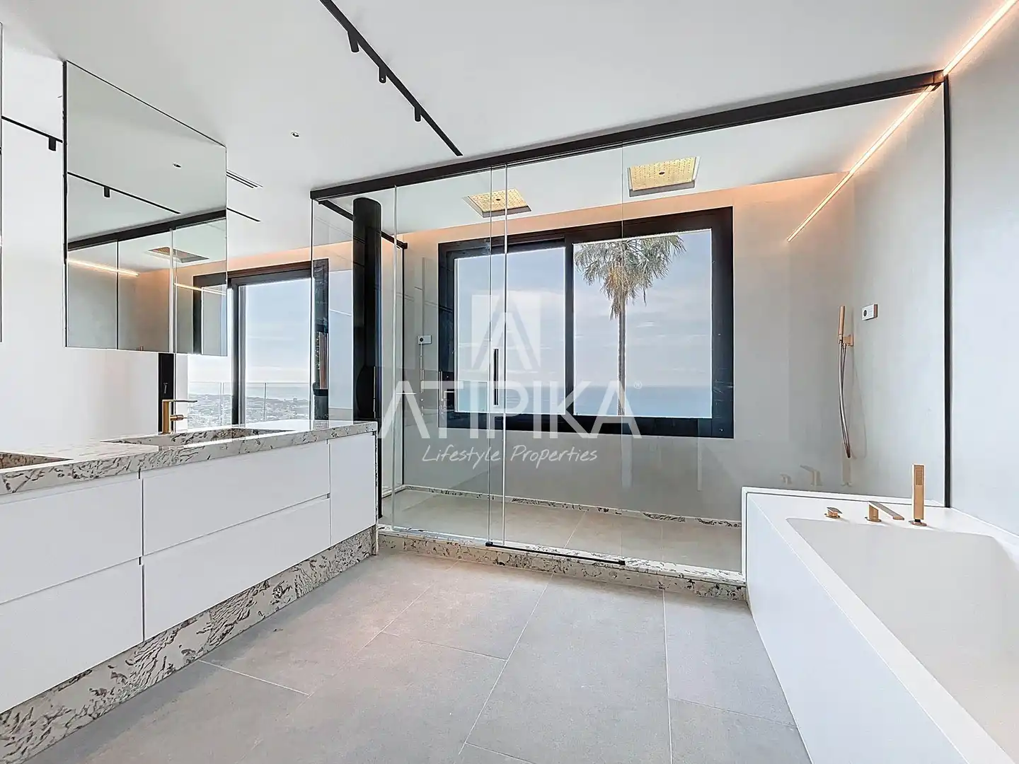 Bathroom of Houses for rent in Castelldefels  with Air Conditioner, Heating and Terrace
