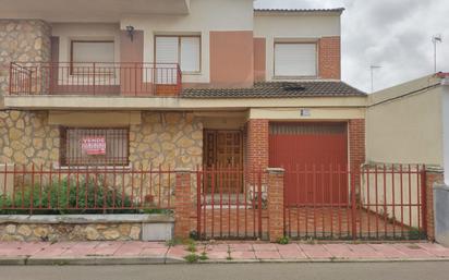 Casa adosada en venda a Corral de Almaguer