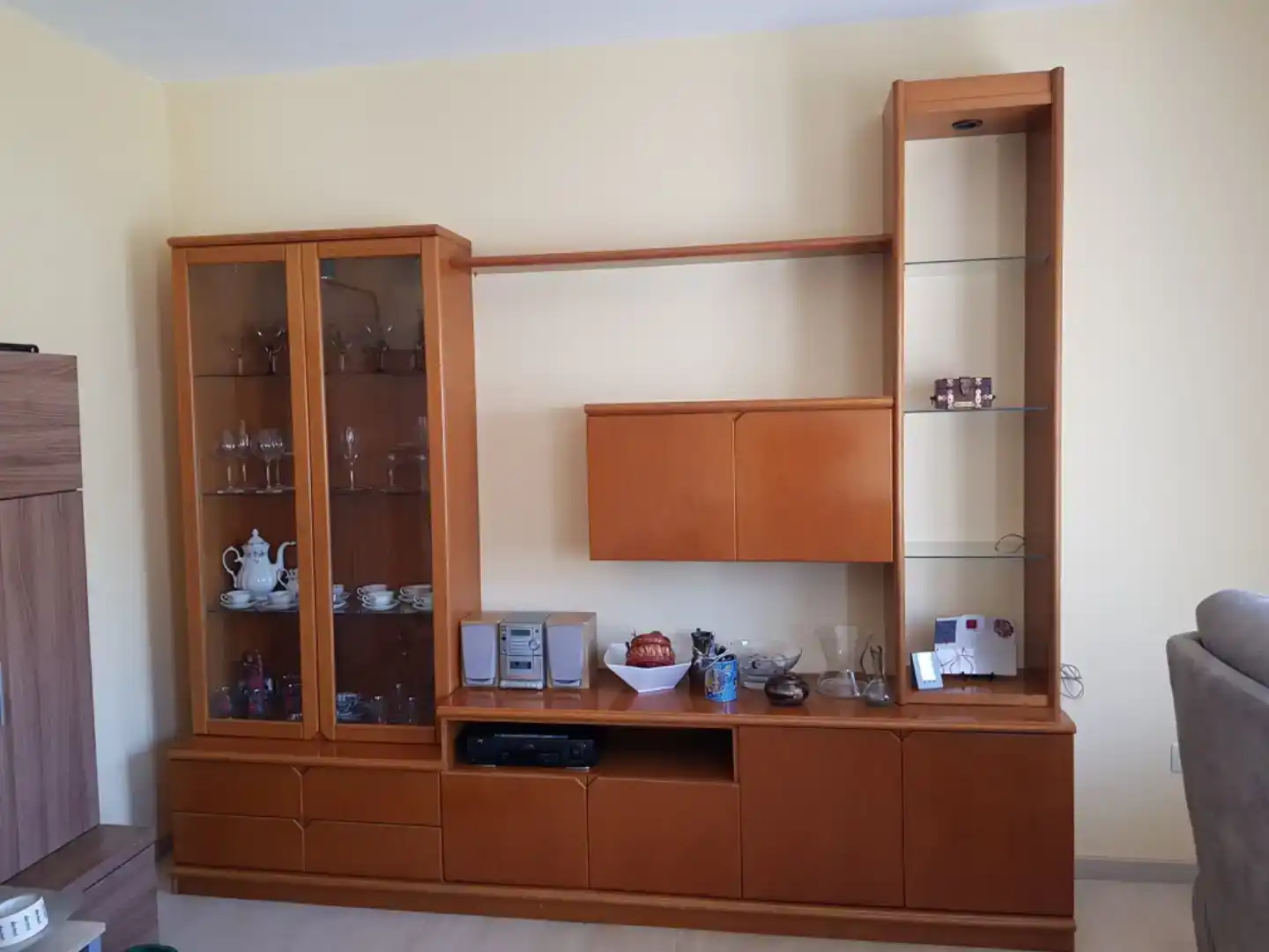 Wohnzimmer von Wohnung zur Miete in La Vall d'en Bas mit Privatgarten, Abstellraum und Möbliert